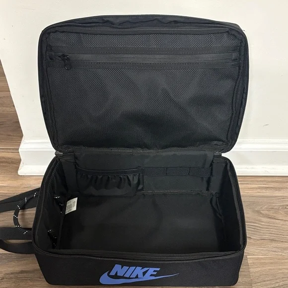 Nike Men's Black Duffel Bag with Blue Logo - Picture 2 of 11